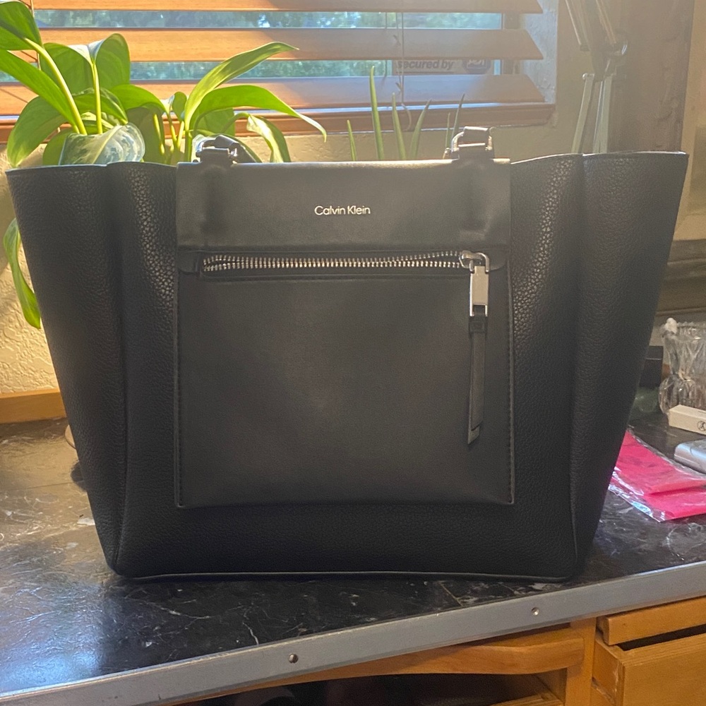 Calvin Klein Black Textured Tote Bag